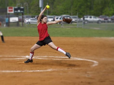 How to Teach Beginners the Windmill Fastpitch Softball Pitcher, Softball Drills, Softball Bows, Softball Stuff, Softball Pitching, Team Socks, Softball Life, Unique Workouts, Baseball Socks