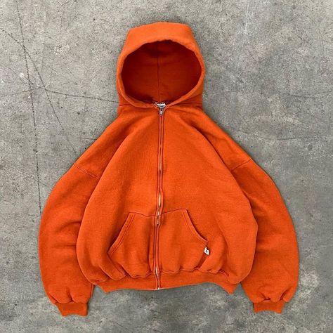 Vintage Streetwear Men Outfits, Vintage Streetwear Men, Zip Up Hoodie Outfit, Orange Zip Up Hoodie, Vintage Sportswear, Baggy Clothes, Streetwear Men, Vintage Hoodies, Hoodie Outfit