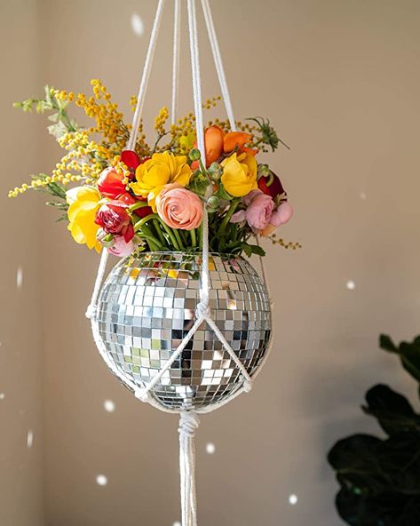 Disco Hanging Planter, Disco Ball In Plant Hanger, Room Decor Plants Aesthetic, Macrame Plant Hanger Disco Ball, Mirror Plants Wall, Macrame Plant Hanger Colorful, Disco Ball Plant Aesthetic, Best Room Decor Ideas, Hanging Room Decorations