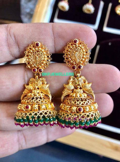 Gold Jhumka Earrings 10 Grams, Gold Buttalu, Stylish Lehenga, Ruby Necklace Designs, Latest Earrings Design, Gold Jhumkas, Jhumka Designs, Simple Gold Earrings, Gold Temple Jewellery