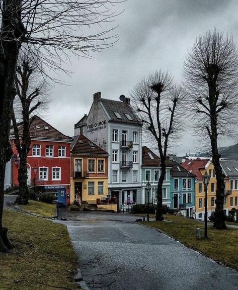 Bergen, Norway Colorful Houses, Bergen Norway, Image Swag, Nordic Countries, Future Travel, Travel Goals, Pretty Places, Travel Inspo, Travel Aesthetic