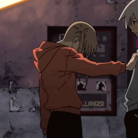 Matching Gif Pfps, Gif Couple, Matching Gifs, Matching Gif, Gif Icons, Anime Kiss Gif, Soul X Maka, Soul And Maka, Matching Anime