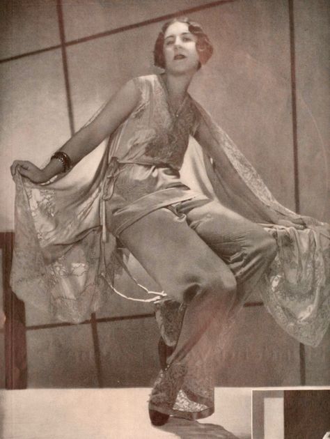 1931 1930s Nightwear, Nightwear Fashion, 1930s Fashion Women, Jazz Age, Historical Clothing, Fashion Drawing, All About Fashion, Nightwear, Vintage Fashion