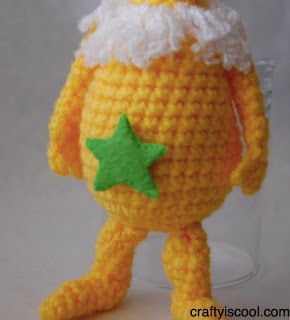 CRAFTYisCOOL: Free Pattern Friday! Dr. Suess' Star belly Sneetch Easter Cocktail, Dr Seuss Nursery, Easter Cocktails, Dr Seuss Week, The Salvation Army, Seuss Party, Crochet Stars, Salvation Army, Dora The Explorer