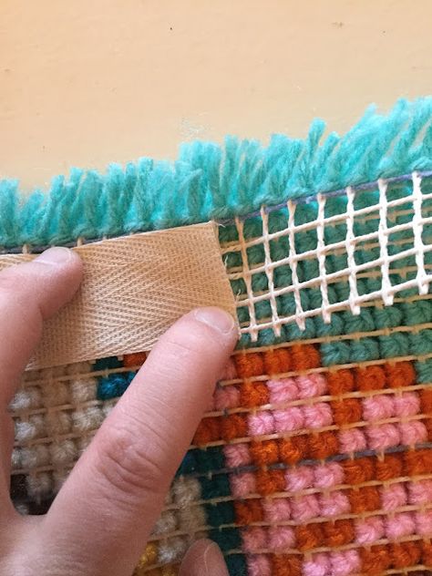 🐝 Bumbledaph: How-to bind a latch hook rug How To Finish A Latch Hook Rug, How To Make A Latch Hook Rug, Latch Hook Rug Backing, Latch Hook Design Ideas, Modern Latch Hook Rugs, Modern Latch Hook, Diy Latch Hook Rug Pattern, Latch Hook Rug Patterns Free, Hook Rugs Diy How To Make