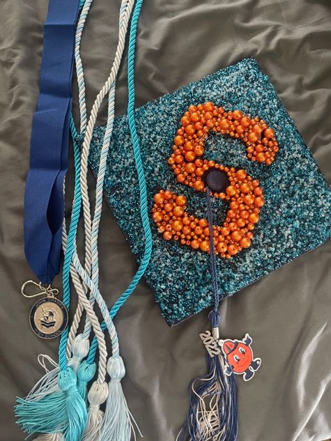 Syracuse Grad Cap, Highschool Grad Caps, Highschool Graduation Cap Designs, Senior Year Things, High School Graduation Party Decorations, Diploma Design, College Graduation Cap Decoration, Graduation Pics, Cap Art