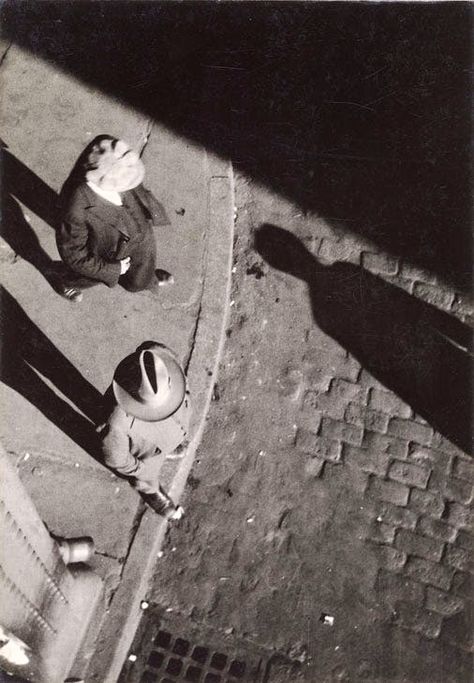 Walker Evans Photography, Herbert List, Walker Evans, Street Corner, Getty Museum, Centre Pompidou, History Of Photography, Tate Modern, City Street