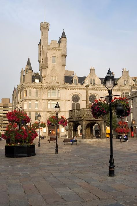 A guide to Aberdeen, Scotland's surprising 'Granite City' by the sea Aberdeen Art Gallery, Aberdeen Scotland, Granite City, City By The Sea, Famous Castles, By The Beach, Scotland Travel, Uk Travel, Aberdeen