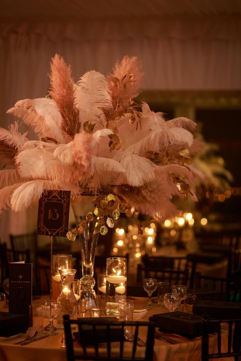 Ostrich Feathers And Flowers Centerpiece, Ostrich Feather Table Centerpiece, Feather Table Setting, Feather Candle Centerpieces, Old Hollywood Flowers, Boho Masquerade, Feather Table Centerpieces, Quinceañera Themes, Feather Wedding Decorations