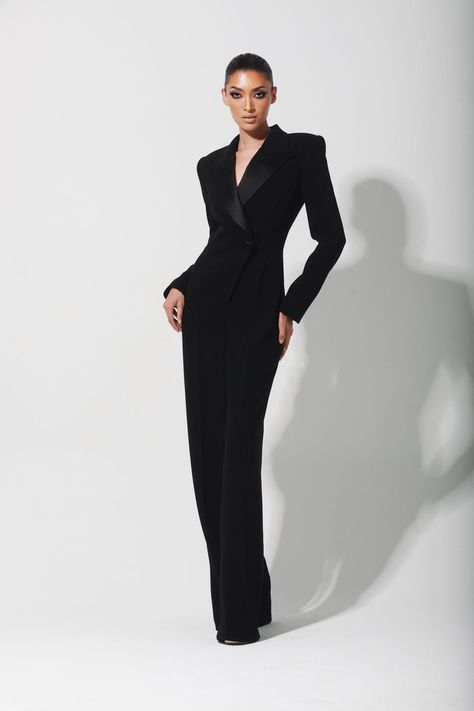 Sergio Hudson Resort 2025 Collection Graduation Suit, Sergio Hudson, Resort 2025, Evening Suit, Fashion Identity, 2025 Fashion, Royal Outfits, Next Clothes, Work Attire