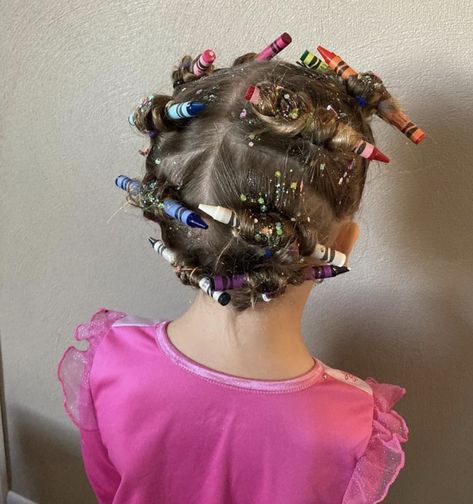 Crazy Hair Day Butterfly Clips, Crazy Hair Day Crayons, Crayon Crazy Hair Day, Curly Hair Crazy Hair Day, Wacky Hair Day Ideas For Girls Easy Halloween, Whacky Hair Day Ideas Girl Hairstyles, Wacky Hair Day Ideas, Teaching Board, School Spirit Week