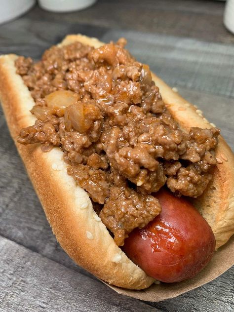 Wienerschnitzel Chili Recipe, Hotdog Chilli, Wienerschnitzel Chili, Chili Dog Sauce Recipe, Hot Dog Chili Sauce Recipe, Coney Dogs, Chili Dog Sauce, Chili Dog Chili Recipe, Hot Dog Sauce Recipe