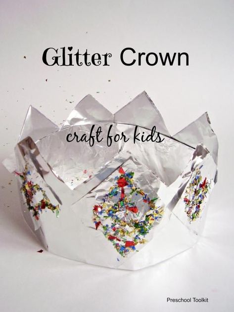 Glitter and foil crown craft for kids - perfect for New Year's celebrations - Preschool Toolkit Crown Craft For Preschoolers, Preschool Crown, Crown Crafts For Kids Free Pattern, Diy Nye Hats For Kids, New Years Crowns For Kids, Recycled Crafts Kids Preschool, Recycled Crafts Kids Projects, New Year's Eve Activities, Crown Crafts