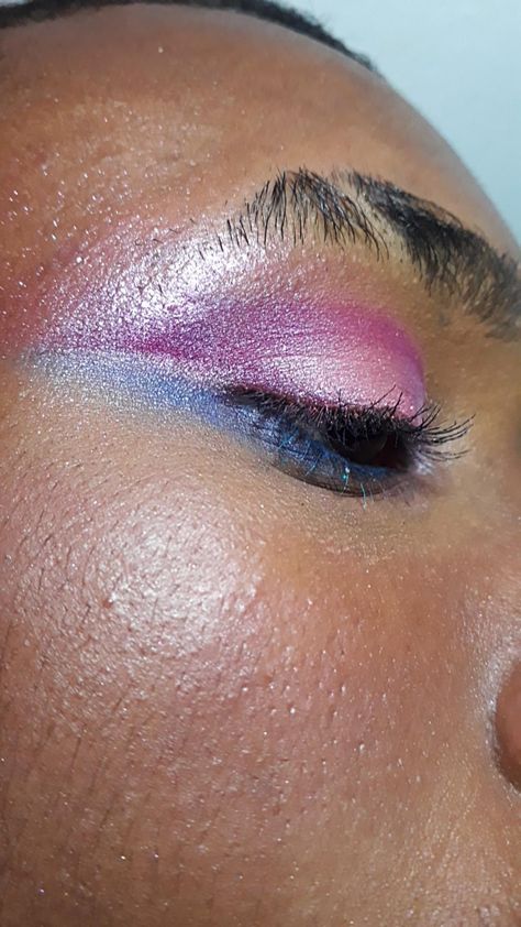 Pink and blue makeup 1980’s Makeup, Pink And Blue Makeup, Melanie Martinez Concert, Fun Makeup, Male Makeup, Pink Men, Pink Makeup, Blue Makeup, Blue Eye Makeup