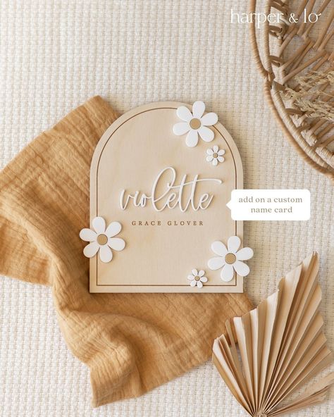 Capturing Precious Moments: Baby Milestone Cards Set Unique Glowforge Projects, Glowforge Projects Ideas To Sell, Deco Surf, Cricut Business, Milestone Markers, Laser Cut Wood Crafts, Laser Projects, Laser Ideas, Laser Engraved Ideas