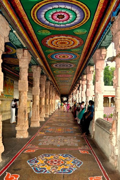 Meenakshi Temple - Madurai, India by Manoj Kumar Kd - Buildings & Architecture Places of Worship Meenakshi Temple, Amazing India, Temple Architecture, Indian Temple, Indian Architecture, Hindu Temple, Madurai, Place Of Worship, Old Building