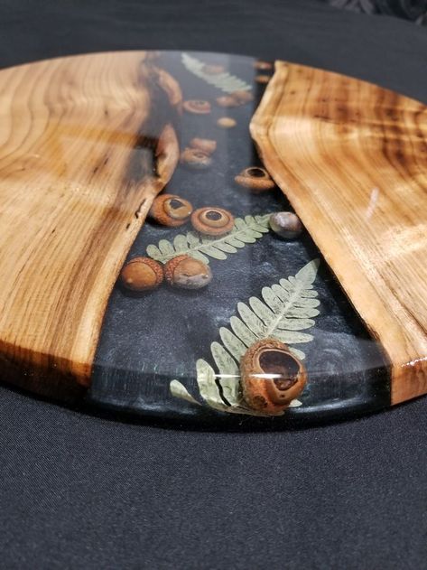 Resin And Wood Crafts, Small Epoxy Resin Projects, Wood Epoxy Projects, Epoxy Wood Projects, Wood And Resin Projects, Diy Resin Table, Epoxy Molds, Resin And Wood Diy, Epoxy Ideas