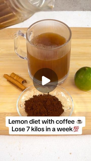 Tip health recipes on Instagram: "Lemon diet with coffee. Lose 7 kilos" Black Coffee With Lemon Benefits, Coffee And Lemon For Flat Tummy, Coffee Method Diet Recipe, Coffee And Lemon Diet, Coffee And Lemon Drink, Stomach Fat Burning Drinks, Lemon Cocktail Recipes, Coffee And Lemon, Lemon Coffee