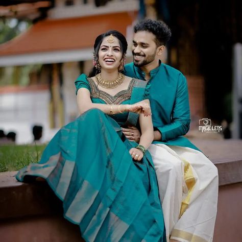 Green Saree Couple Combination, Engagement Dress In Kerala, Engagement Traditional Outfits, Hindu Engagement Look, Save The Date Dress Ideas Kerala Modern, Couple Dresses For Engagement Indian, Kerala Traditional Engagement Dress, Kerala Engagement Dress Hindus, Kerala Reception Dress For Bride