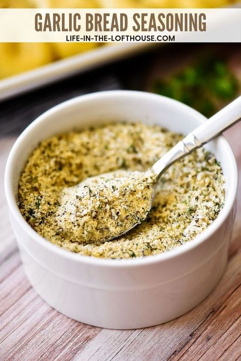 Garlic Bread Seasoning – Life In The Lofthouse Garlic Bread Seasoning Recipe, Garlic Bread Seasoning, Bread Seasoning, Life In The Lofthouse, Grilled Vegetable Recipes, Pizza Chicken, Homemade Garlic Bread, Bread Sticks Recipe, Garlic Bread Recipe