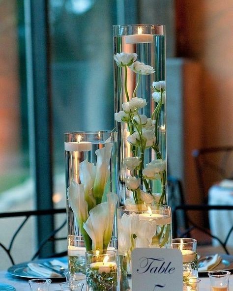 Flowers White Tulips, Submerged Flower Centerpiece, Submerged Flowers, Stock Flowers, Decorating Tables, Simple Wedding Bouquets, Floating Candle Centerpieces, Diy Floral Decor, Head Table Wedding