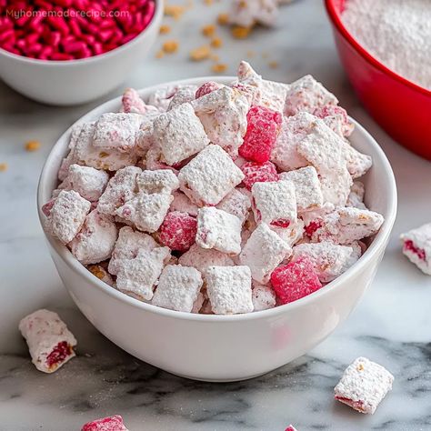 A delicious twist on classic puppy chow, this Cherry Cheesecake version is perfect for satisfying your sweet tooth or serving at parties. Christmas Finger Desserts, Christmas Party Appetizers Finger Foods, Christmas Party Appetizers, Appetizers Finger Foods, Puppy Chow Recipe, Cake Pop Recipe Easy, Finger Desserts, Chow Recipe, Cereal Mix