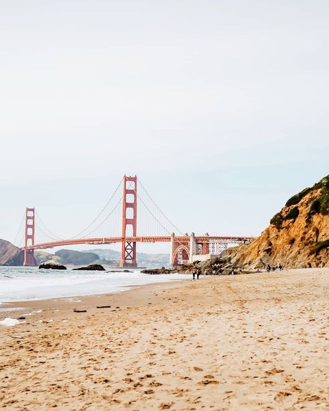 Baker beach 2019 . . . . . . #sanfrancisco #sf #bayarea #alwayssf #igerssf #nowrongwaysf #streetsofsf #mysanfrancisco #wildbayarea #onlyinsf #howsfseessf #goldengatebridge #oakland #sf_insta #sanfran #visitcalifornia #sfbay #sanfranciscobay #sanfrancitizens #wildcalifornia #baybridge #49ers #norcal #citybythebay #sfguide #bestofbayarea #goldengate Norcal Beach Aesthetic, San Francisco Beach Aesthetic, California Sightseeing, San Francisco Aesthetic, Baker Beach San Francisco, San Francisco Beach, Aesthetic Rock, Travelling Ideas, Cali Trip