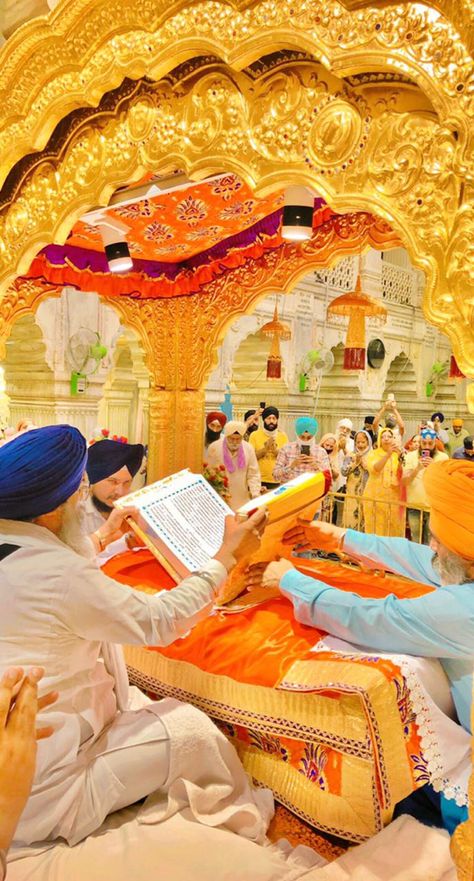 Shri Darbar Sahib Pics, Temple Wallpaper, Golden Temple Wallpaper, Baba Deep Singh Ji, Puja Decor, Guru Granth Sahib, Darbar Sahib, Guru Nanak Wallpaper, Jordan Logo Wallpaper