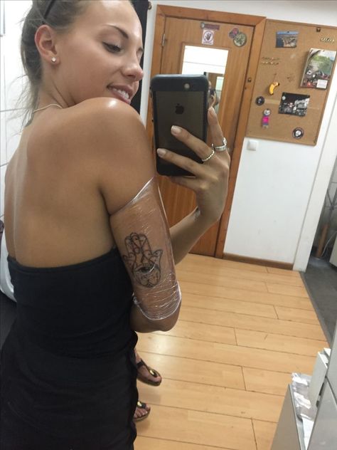 Hand Of Fatima Tattoo Designs, Hand Hasma Tattoo, Hamsa Hand Tattoo For Women, Hasma Tattoos For Women, Hand Of Hamsa Tattoo, Hamsa Tattoo Placement, Hand Of Fatima Tattoo, Hasma Tattoo, Hamsa Tattoos