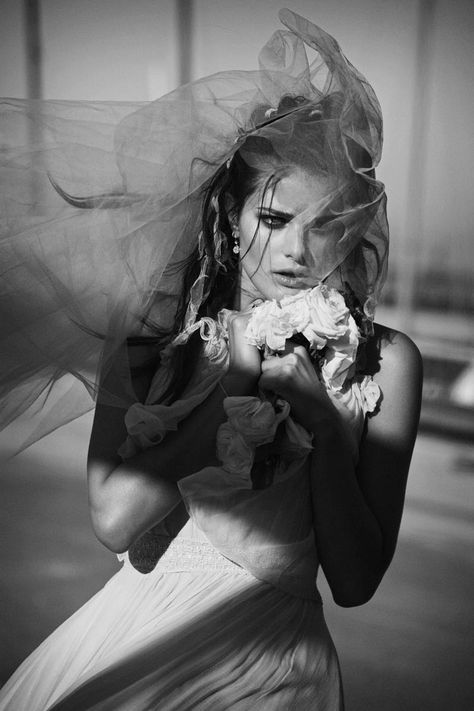 Isabeli Fontana by Peter Lindbergh for Vogue Paris April 2012 Jean Paul Goude, Brazilian Wedding, Daria Werbowy, Runaway Bride, Isabeli Fontana, David Sims, Toni Garrn, Ellen Von Unwerth, Anja Rubik