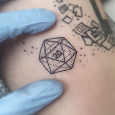 D20 Tattoo Simple, Minecraft Tattoo, Fandom Tattoos, Dice Tattoo, 12 Tattoos, Gamer Tattoos, Nerd Tattoo, Tattoo Ideas Small, Geek Tattoo