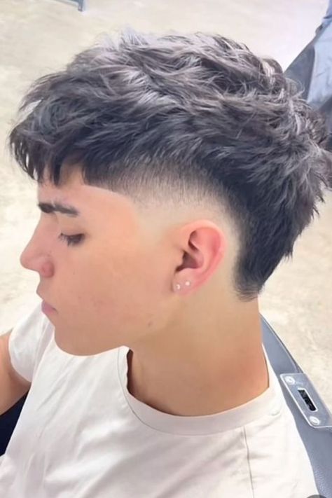 Fesyen Rambut Lelaki, Mens Haircuts Thick Hair, Taper Fade Short Hair, Mens Haircuts Straight Hair, Fade Haircut Curly Hair, Stil Masculin, Mens Haircuts Short Hair, Men Haircut Curly Hair, Taper Fade Haircut