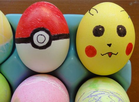 Pokemon Easter Eggs Pokemon Easter Basket, Egg Dye Ideas, Easter Egg Dye Ideas, Egg Decorating Competition, Pokemon Easter Eggs, Cool Easter Eggs, Pokemon Eggs, Pokemon Easter, Decorated Eggs