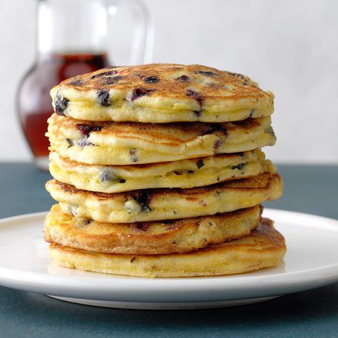 Blueberry Cornmeal Pancakes, Sour Cream Pancakes, Cornmeal Pancakes, Cream Pancakes, Blueberry Pancakes Recipe, Best Pancake Recipe, Sour Cream Recipes, Corn Muffin Mix, Corn Cakes