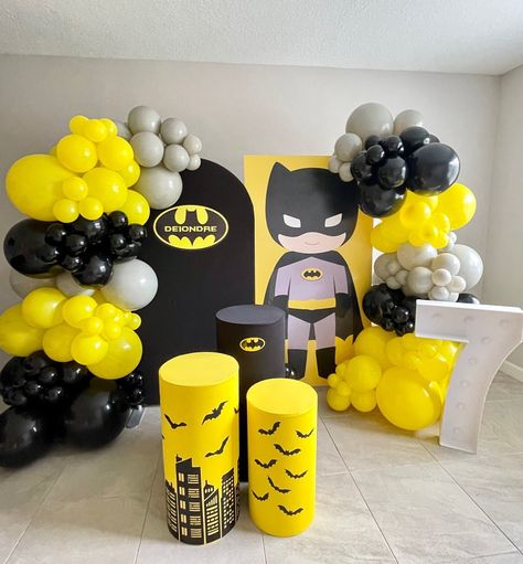 Batman Bday Party Ideas, Batman Balloon Decorations, Batman Party Theme, Batman Birthday Decorations, Batman Themed Birthday Party Decoration, Batman Decorations Party, Batman Birthday Theme, Batman Birthday Party Decorations, Batman Decorations