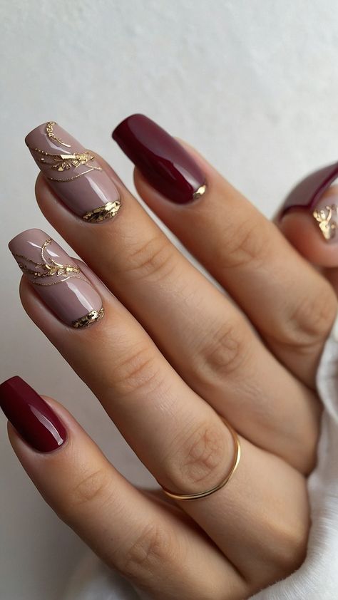 Get inspired by these fall nails ideas for beautiful autumn designs in trending colors From simple to cute and trendy designs these early autumn nail designs range from subtle neutrals to bold trending hues Fall Nail Designs On Black Women, Rose Color Nail Designs, Maroon And Gold Nail Ideas, Nail Designs For Fall Autumn, Autumnal Nail Designs, Stamp Nail Designs, Stylish Fall Nails, Autumn Nail Designs 2024, Autumn Nails Inspiration