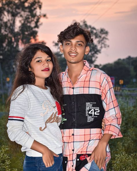 Meldi Ma Hd Photo, Men Fashion Photoshoot, Men Fashion Photo, Drawing Couple Poses, Portrait Photo Editing, Gals Photos, Best Poses For Photography, Dj Images, Celebrity Fashion Looks