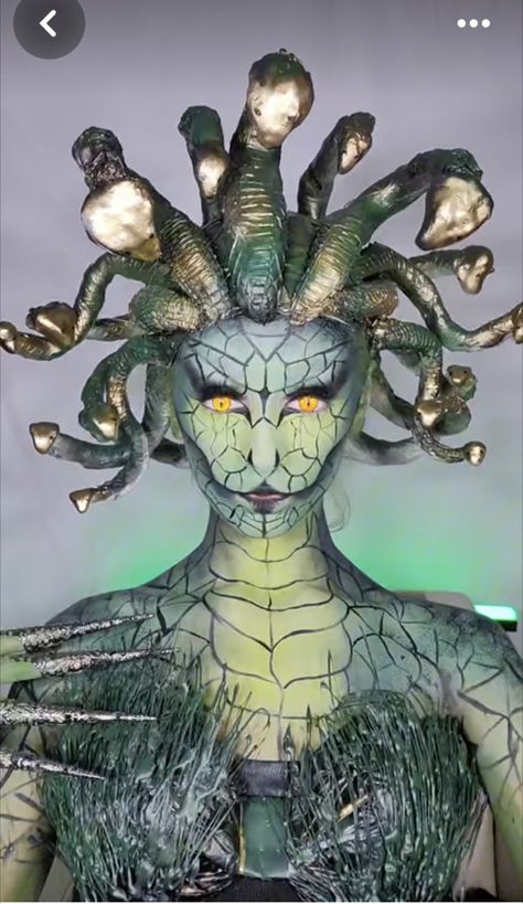 Medusa Movie, Diy Medusa Headpiece, Spray Foam Art, Medusa Makeup Ideas, Foam Clay Crafts, Medusa Mask, Medusa Dress, Medusa Makeup, Medusa Headpiece