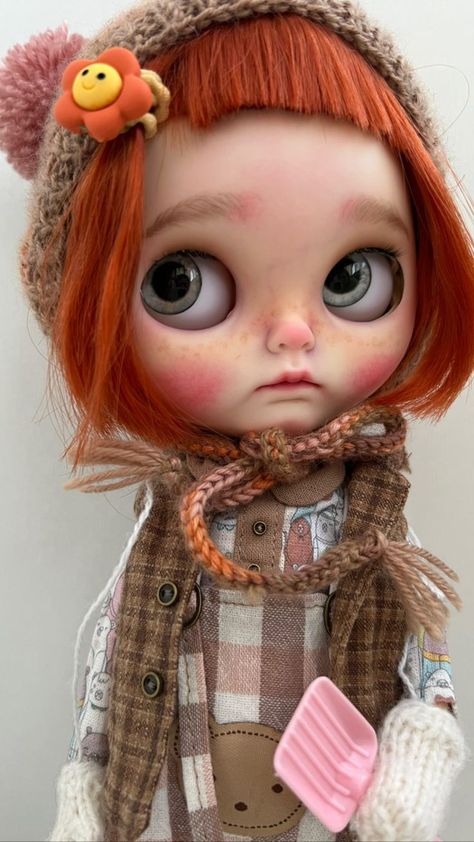 Blythe Dolls For Sale, Blythe Doll Dress, Big Eyes Art, Blythe Custom, Blythe Clothes, Red Head, Bear Doll, Vintage Doll, Custom Dolls