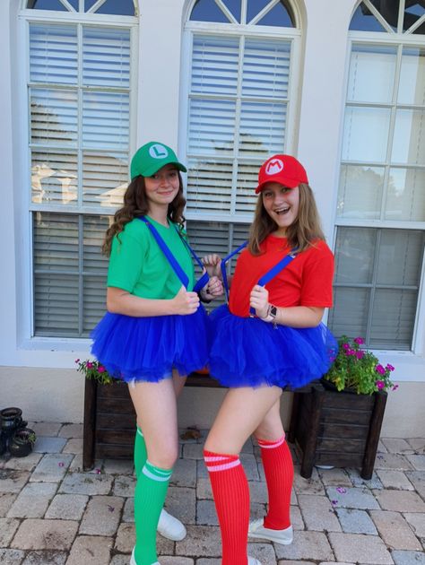 Dou Costumes For Teens, Mario And Luigi Costumes Teen Girl, Two People Halloween Costumes, Luigi Halloween Costume, Mother Daughter Halloween Costumes, Teen Girl Costumes, Costumes For Teenage Girl, Luigi Costume, Halloween Costumes Plus Size