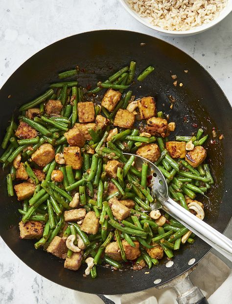 Spicy Tempeh and Green Bean Stir-Fry | The Vegan Atlas Tofu Green Beans, Sweet And Sour Vegetables, Food To Gain Muscle, Tempeh Recipes, Vegan Quinoa, Vegetarian Foods, Plant Based Cookbook, Muscle Gain, Vegan Main Dishes