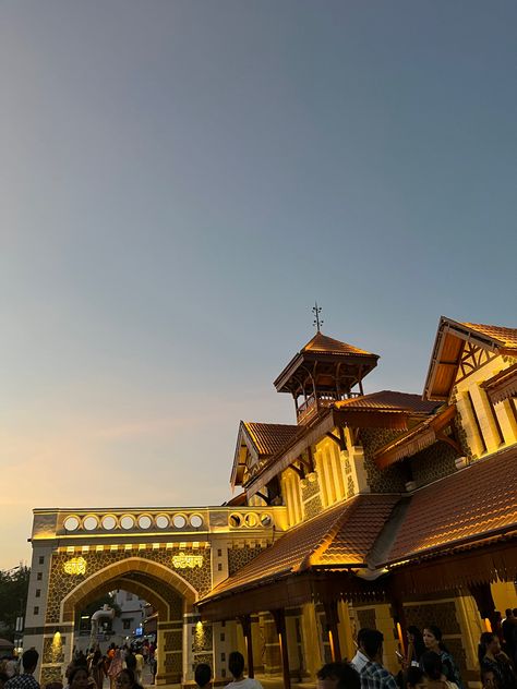 Bandra Station