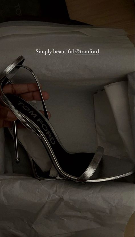 Silver Heels Aesthetic, Elegant Shoes Flat, Tom Ford Heels, Heels Aesthetic, Luxury Lifestyle Dreams, Cute Pajamas, Girly Shoes, Elegant Shoes, Swag Shoes