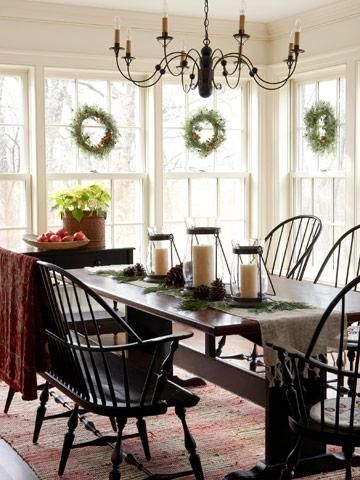 Blending period details with modern comforts, a new Colonial-style home conjures the charm of Christmas past to give one Chicago-area family a memorable season. Modern Farmhouse Dining Room Decor, Colonial Dining Room, Farmhouse Dining Rooms Decor, Modern Farmhouse Dining Room, Modern Colonial, Modern Farmhouse Dining, Colonial Style Homes, Colonial Christmas, Colonial Decor