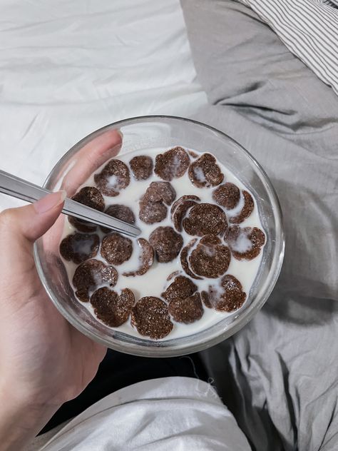 Korean Cereal, Cereal Aesthetic, Koko Krunch, Cereal Food, Milk Cereal, Aesthetic Foods, Crunch Cereal, Cereal Milk, Dessert Tea