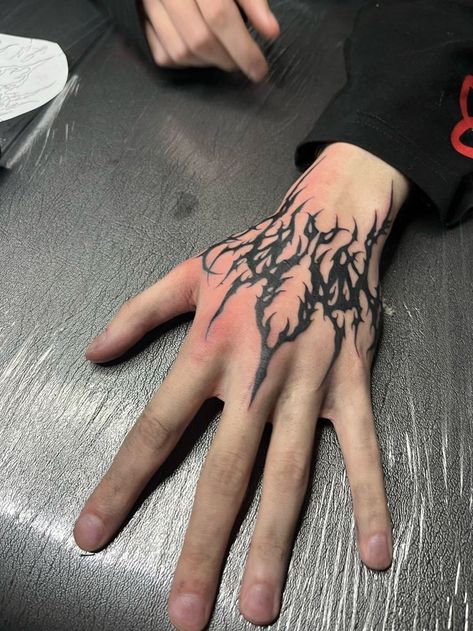 Back Of Hand Tattoos, Jing Y Jang, Symmetrical Tattoo, Feminine Skull Tattoos, Emo Tattoos, Simple Tattoos For Guys, Wrist Tattoos For Guys, Tattoo Style Drawings, Hand Tattoos For Guys