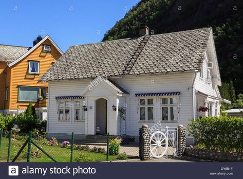 Norwegian Houses, Norwegian Farmhouse, White Wooden House, Hordaland Norway, Norwegian Architecture, Norwegian House, Exterior Houses, Backyard House, Small Village