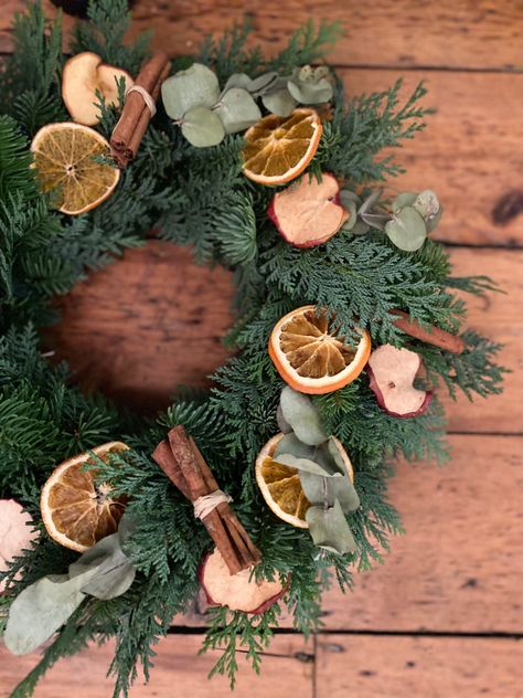 Oranges, apples, cinnamon on a spruce & fir base Cinnamon Wreath, Apples Cinnamon, Handmade Christmas Wreaths, Christmas Inspo, Xmas Wreaths, Handmade Wreaths, Christmas Wreath, Handmade Christmas, Apples