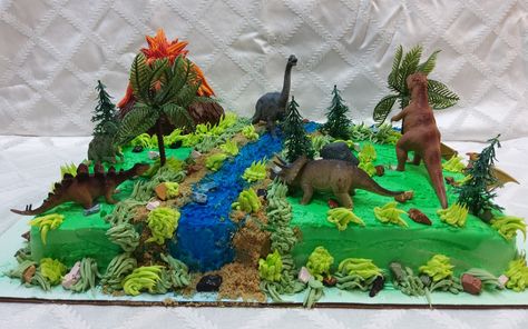 Dinosaur Tray Bake Cake, Dinosaur Cake Sheet, Jurassic Park Sheet Cake, Dinosaur Sheet Cake Ideas, Dinosaur Cake With Volcano, Homemade Dinosaur Cake, Dinosaur Sheet Cake, Pastel Rectangular, Volcano Cake