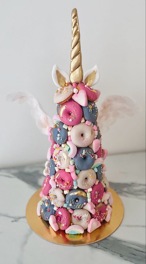 Donuts, donuts tree, donuts tower, mini donuts, unicorn, unicorn cake. Dounat Birthday Cake, Donut Unicorn Cake, Mini Donut Cake Tower, Cake Donut Ideas, Mini Donut Tower, Mini Donut Design, Donut Designs Ideas, Mini Donut Cake, Donut Cake Tower